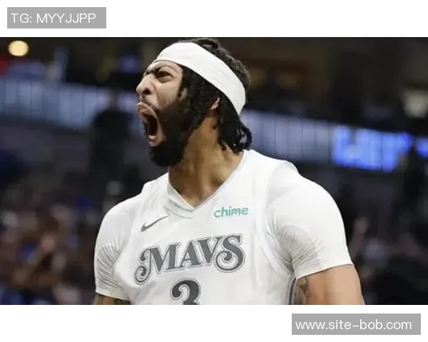 浓眉神勇表现助力球队胜利19投12中砍下31分9篮板4助攻3抢断完美罚球6中6 浓眉神勇表现助力球队胜利19投12中砍下31分9篮板4助攻3抢断完美罚球6中6