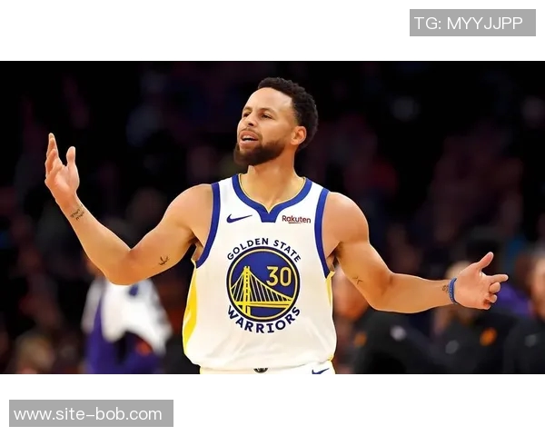 戴尔库里调侃巴特勒演技夸张引发裁判关注的幽默时刻 戴尔库里调侃巴特勒演技夸张引发裁判关注的幽默时刻