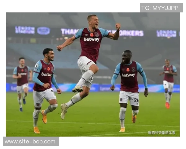 利兹联前锋勒温荣膺英超12月最佳球员助球队连胜打入6球 利兹联前锋勒温荣膺英超12月最佳球员助球队连胜打入6球